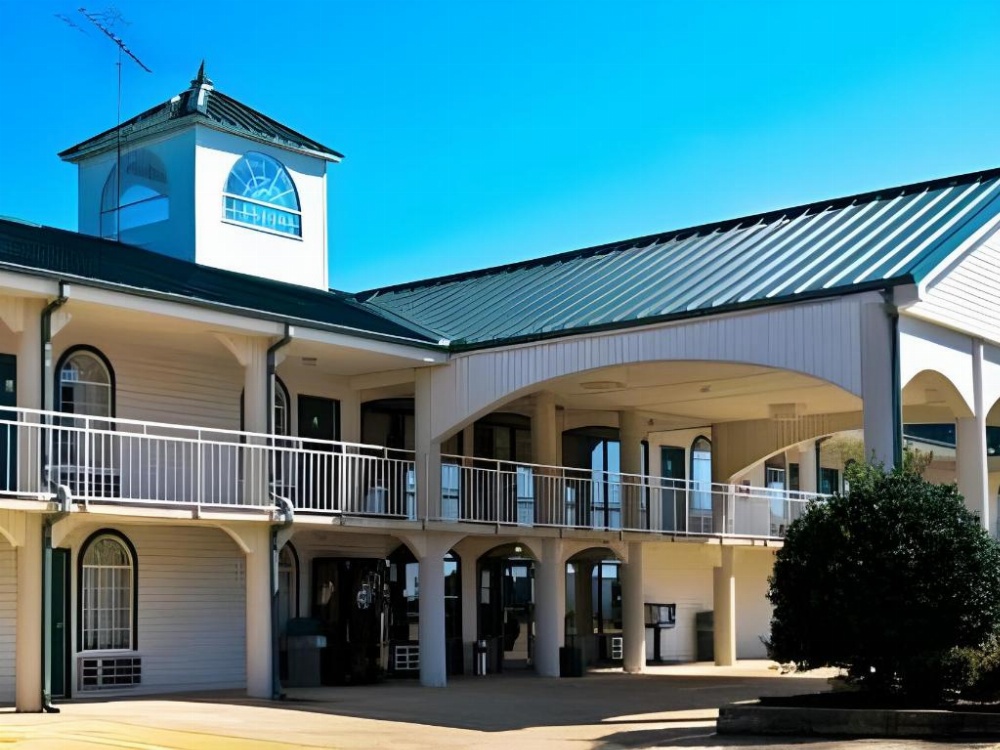 Americana Inn Main image