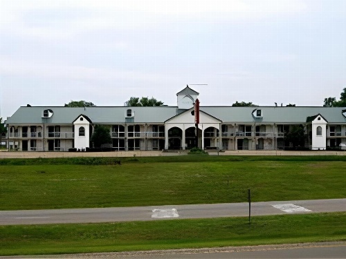 Americana Inn image 21