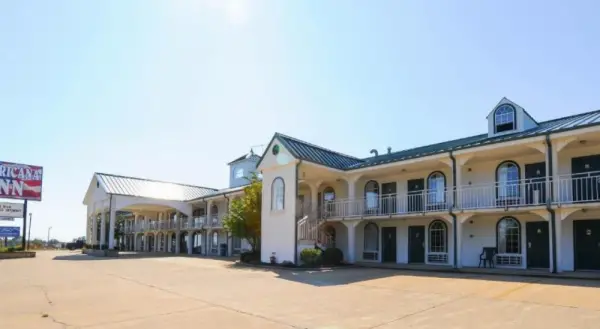 Americana Inn 7